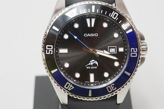 Reloj Casio Buceo Marlin Duro Mdv-106b-1a1vcf Batman - Imagen 3